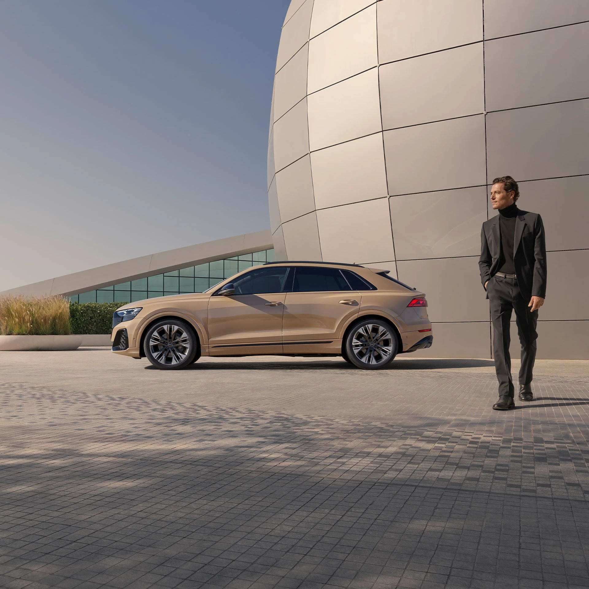Audi Q8 – Dáng coupé lịch lãm