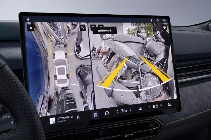 Lynk & Co 03 – Camera toàn cảnh 360 độ