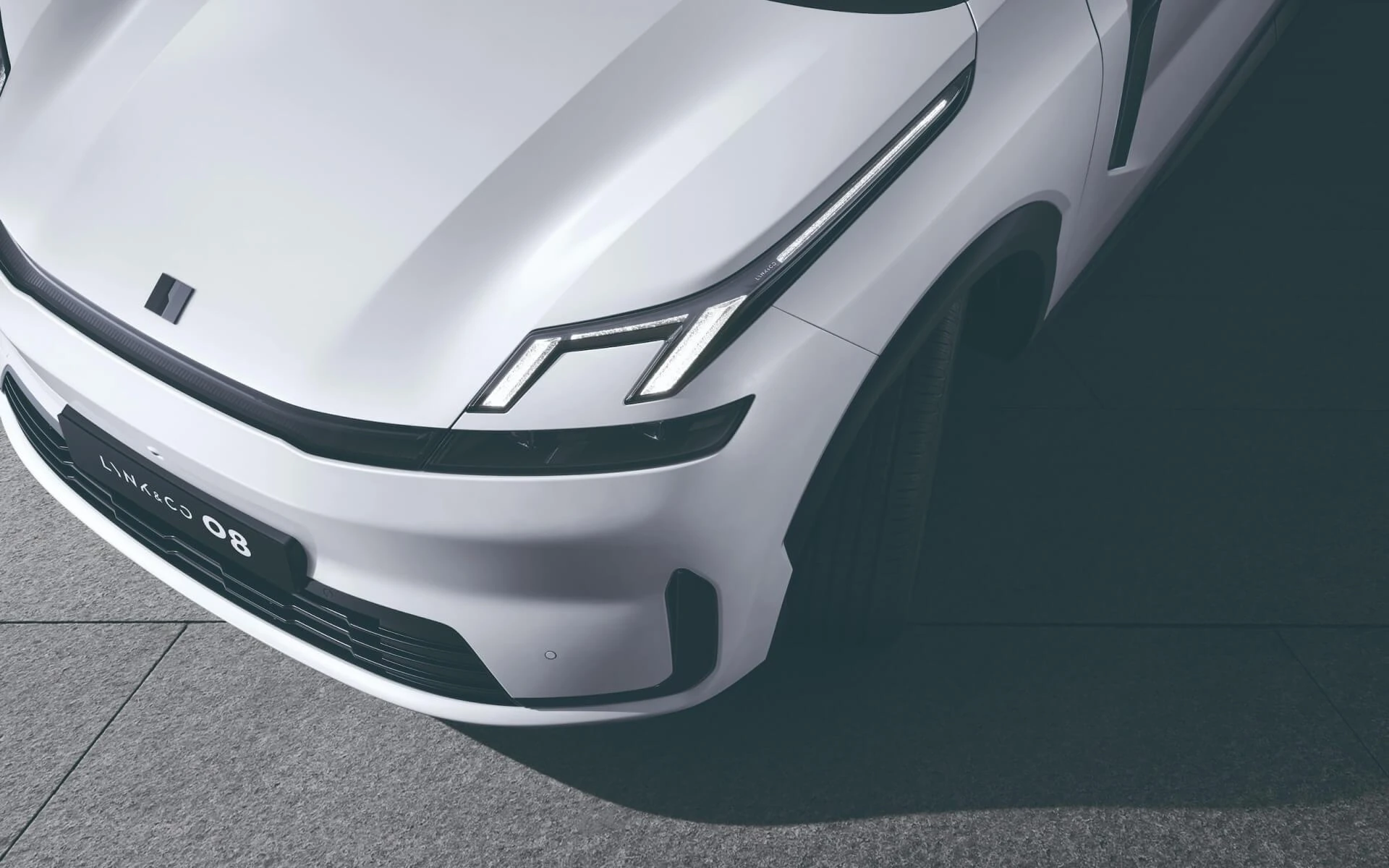 Lynk & Co 08 EM-P – Hệ truyền động EM-P 345 hp